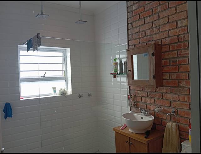 3 BEDROOM FREESTANDING TO LET IN CANNONVILLE